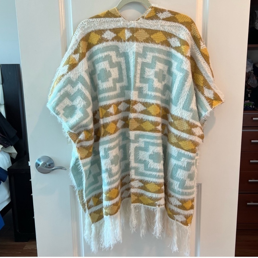 Free People White Kimono Diamondback Cozy Sweater Ivory One Size Poncho NWT - Picture 11 of 14